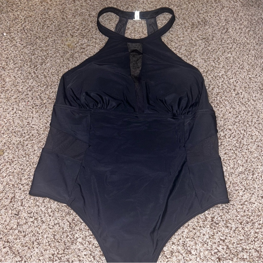 CUPSHE Swimsuit Brand New Size 4X Sexy Black Tummy Control Beach